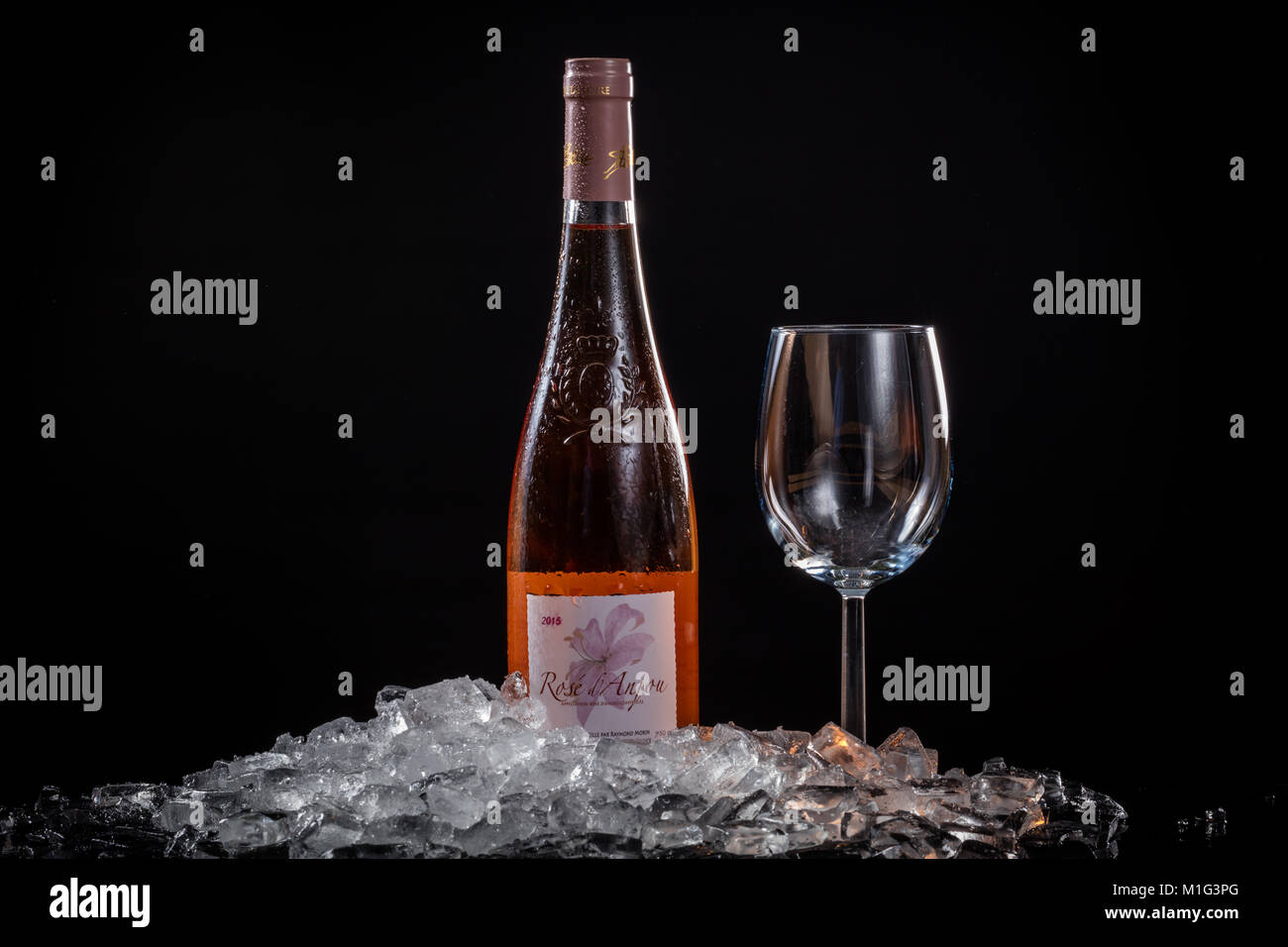 Bouteille de vin de glace et de verre Banque D'Images