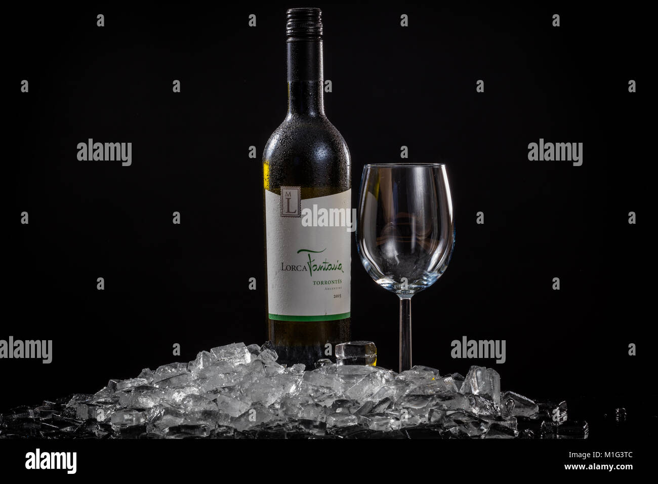 Bouteille de vin de glace et de verre Banque D'Images