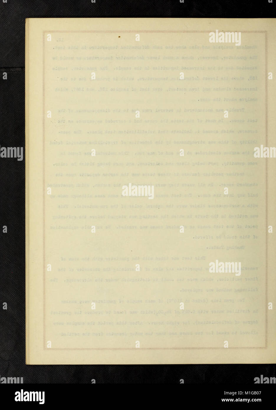 Le rapport de 1920 sur les gisements de silice du sud de l'Illinois examine les caractéristiques géologiques de la région, les méthodes d'extraction utilisées et le potentiel économique de ces ressources minérales. Banque D'Images