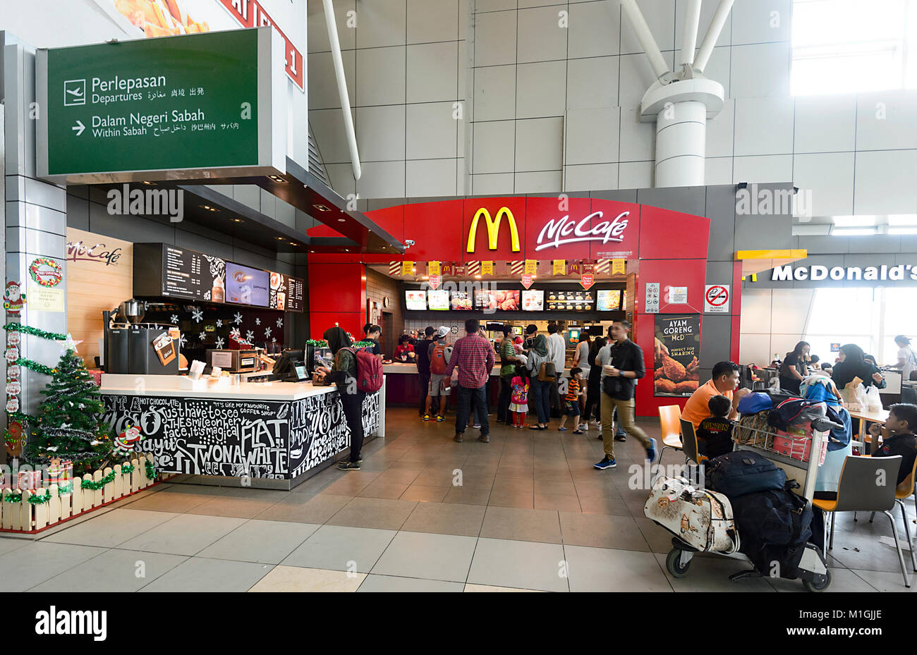 McDonald's McCafé à l'aéroport de Kota Kinabalu, Sabah, Bornéo, Malaisie Banque D'Images