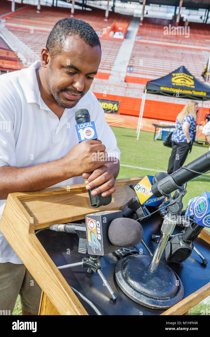 Miami Florida,Orange Bowl,Black Blacks Africains ethnie minoritaire