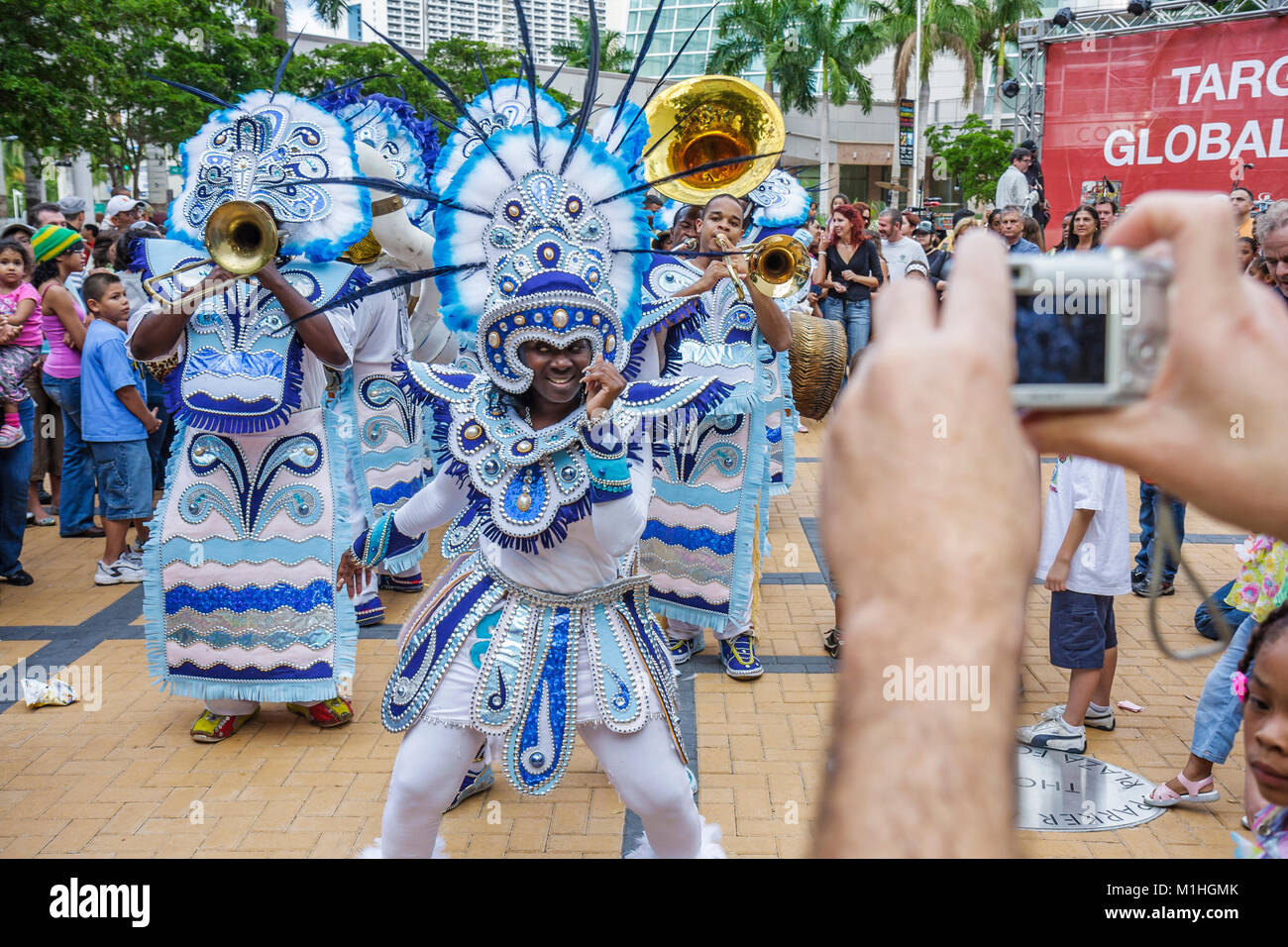 Miami Florida,Adrienne Arsht Performing Arts Center,centre,Thompson Plaza for the Arts,Festival de musique multiculturelle gratuit,festivals,célébration,foire,pe Banque D'Images