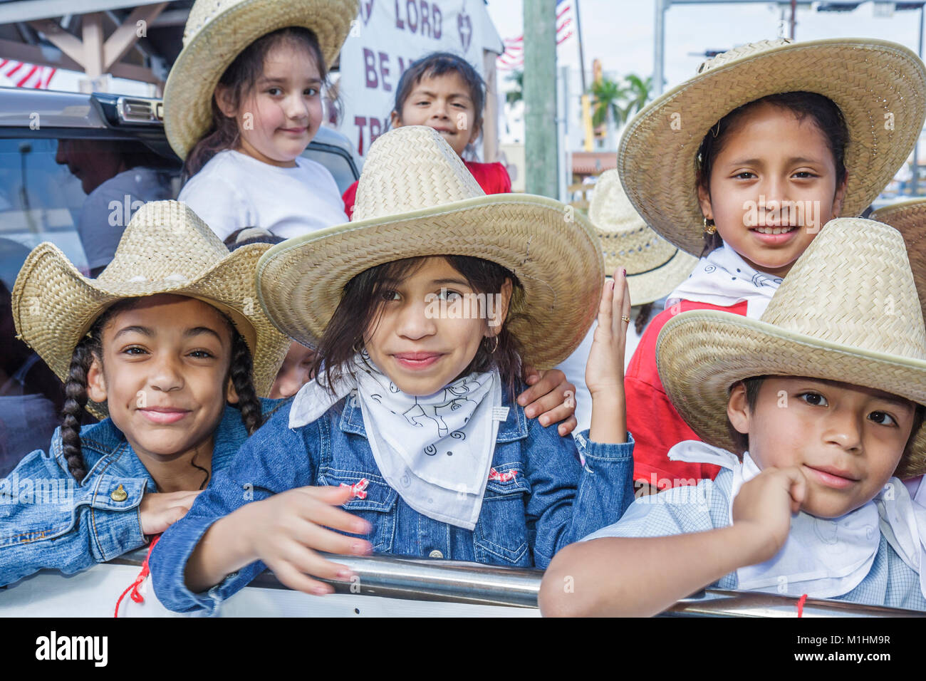 Miami Florida,Homestead,Rodeo Parade,participant,événement communautaire,tradition,hispanique latin Latino ethno immigrants minorités ethniques, filles,garçons l Banque D'Images