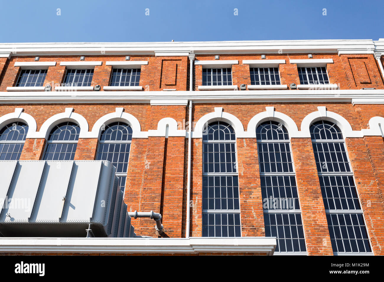 Le Musée de l'électricité est un bel exemple d'architecture industrielle portugaise de fer recouverte de briques en stlyles artistique de l'Art Nouveau à Banque D'Images