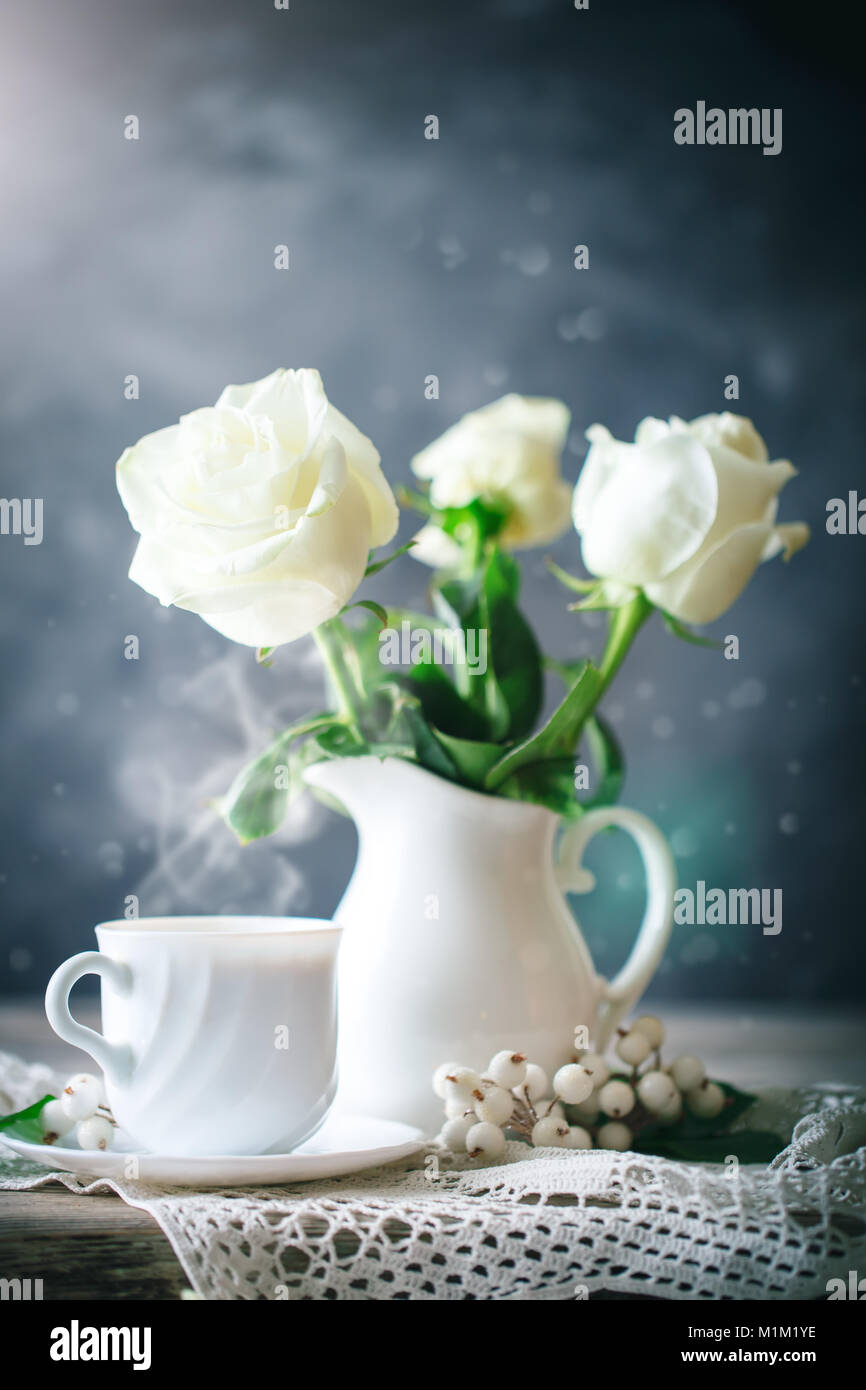Happy Birthday Card Red Roses Banque D Image Et Photos Alamy Happy Birthday Card Red Roses Banque D Image Et Photos Alamy