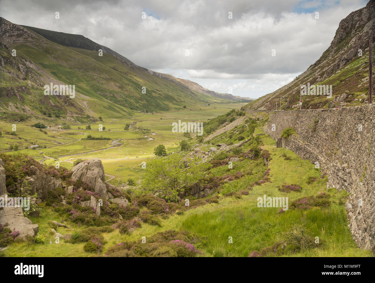 Image de la magnifique vallée de Nant Ffrancon dans le Nord du Pays de Galles. Banque D'Images