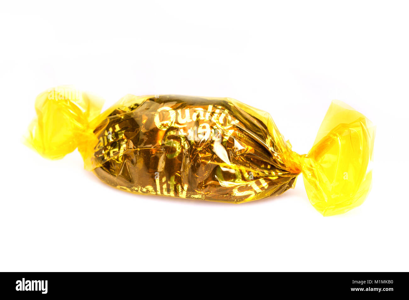 La qualité du chocolat Crunch nid d'rue sur un fond blanc Banque D'Images