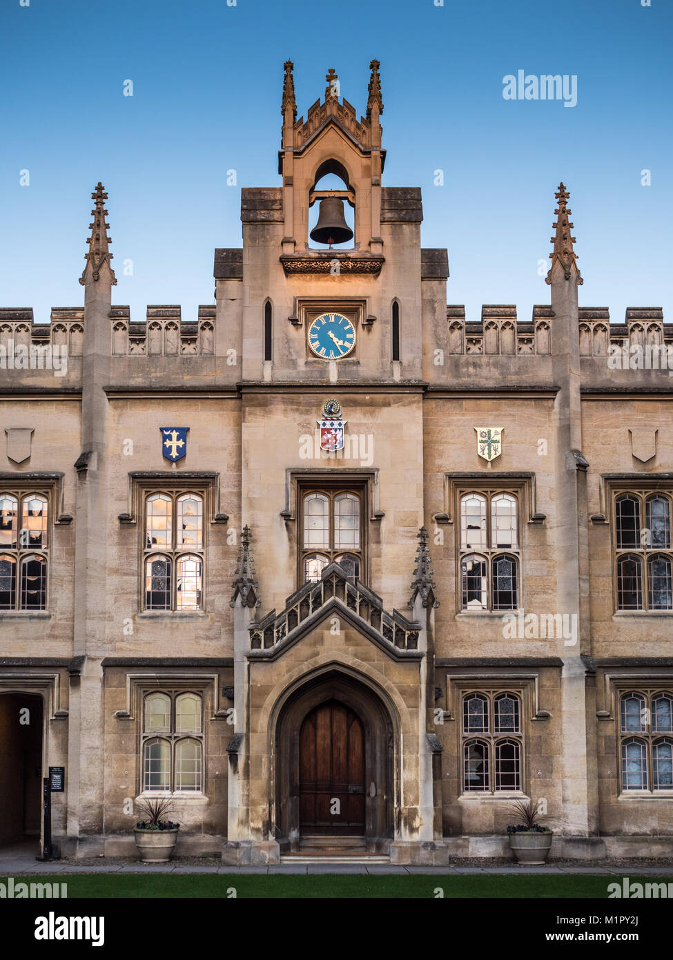 Sidney Sussex College, chapelle Cour et tour de l'horloge, Université de Cambridge, Royaume-Uni. Le collège a été fondé en 1596, le célèbre collège d'Oliver Cromwell. Banque D'Images
