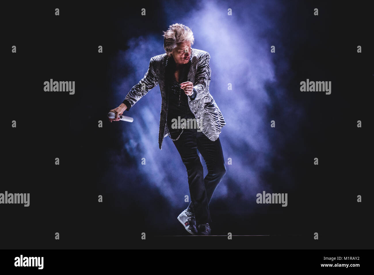 Milan, Italie, le 31 janvier 2018 : Le chanteur et auteur-compositeur de rock britannique Rod Stewart en live à Milan pour son seul concert italien Photo : Alessandro Bosio/Alamy Live News Banque D'Images