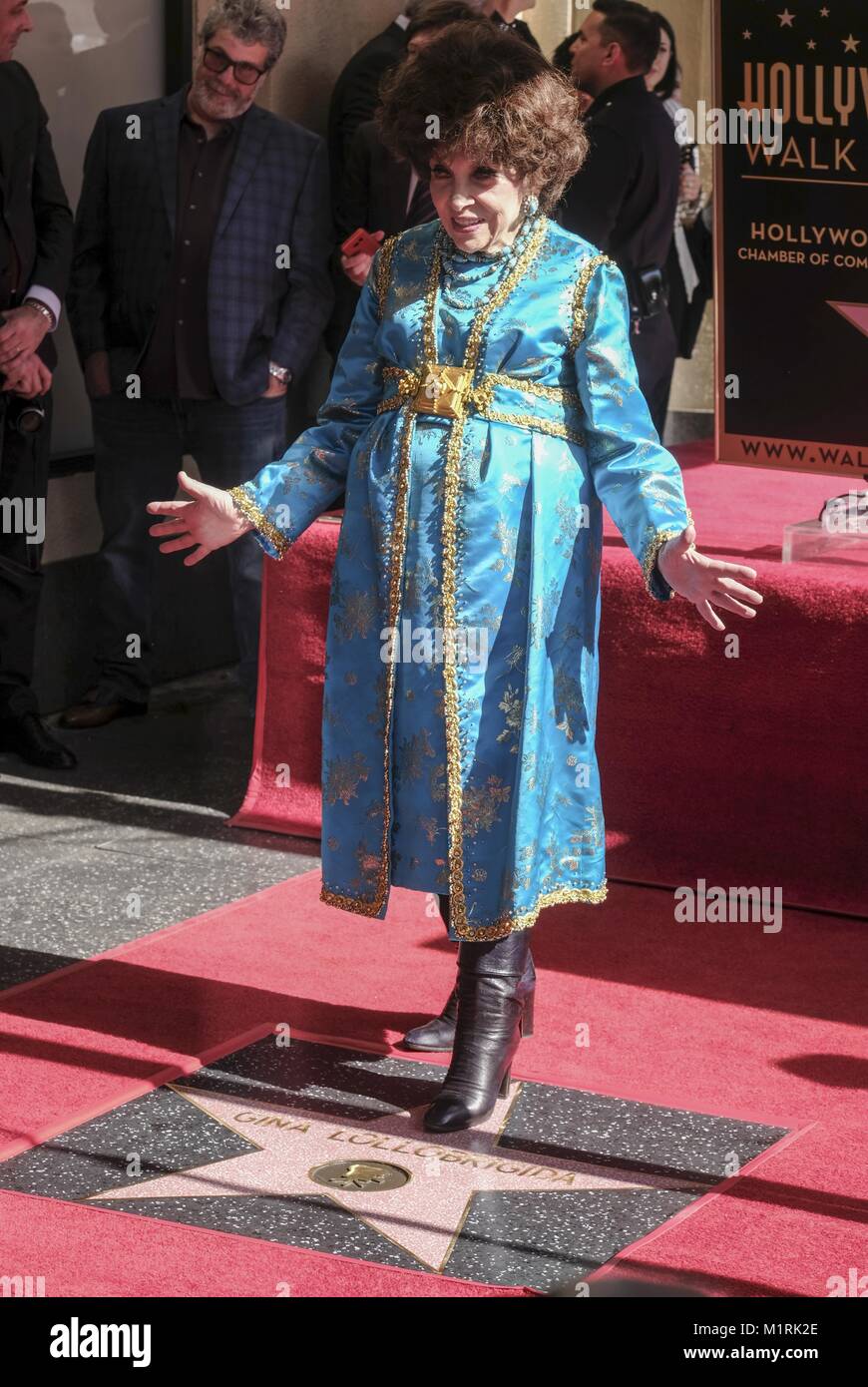 Los Angeles, Californie, USA. 4 janvier, 2018. L'actrice italienne Gina Lollobrigida assiste à son Walk of Fame de Hollywood Star cérémonie où elle a été la récipiendaire de la 2,628ème étoile sur le Hollywood Walk of Fame dans la catégorie des films le Jeudi, Février 1, 2018, à Los Angeles. Ringo : crédit Chiu/ZUMA/Alamy Fil Live News Banque D'Images