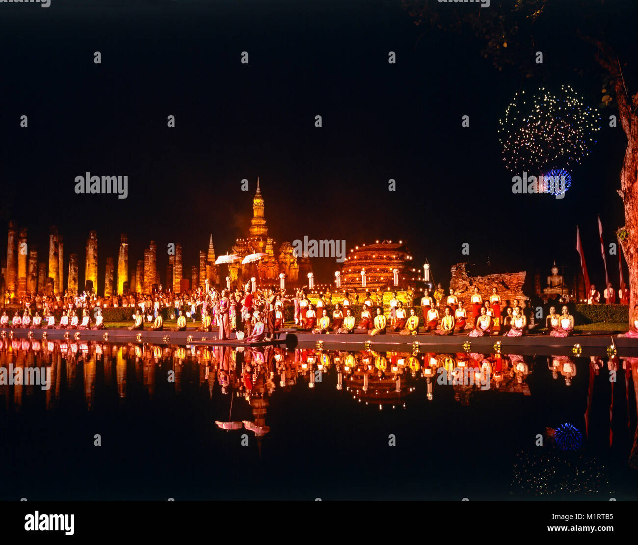 Loy Krathong,spectacle culturel, Sukhothai, Thaïlande Banque D'Images
