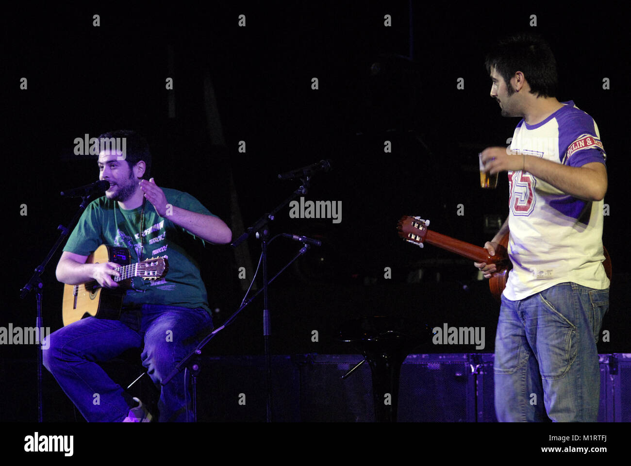 Estopa, les frères José Manuel Muñoz et David Muñoz en concert Banque D'Images