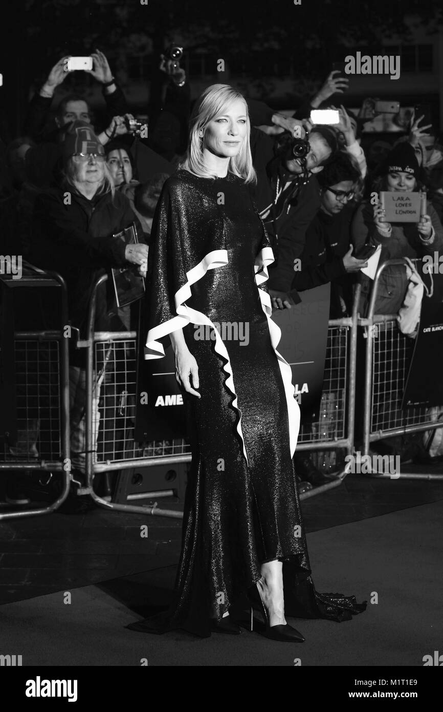 LONDON - OCT 14, 2015 : ( Image ) monochrome altérées à Cate Blanchett assiste à la Carol premiere, 59th BFI London Film Festival à Londres Banque D'Images