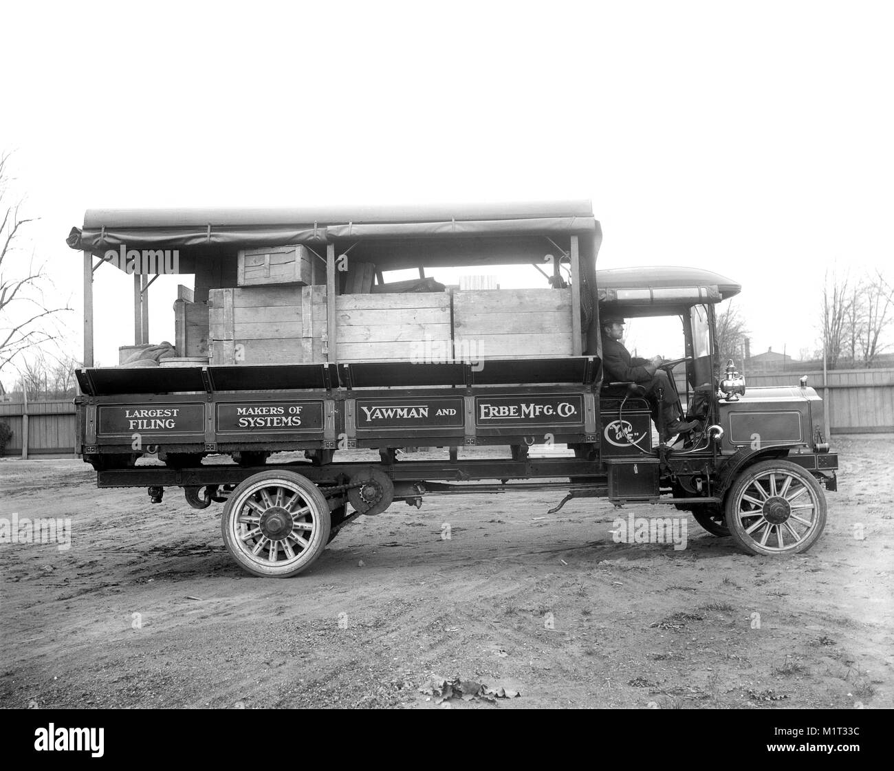 Three-Ton Packard Truck, Rochester, New York, USA, Detroit Publishing Company, 1910 Banque D'Images