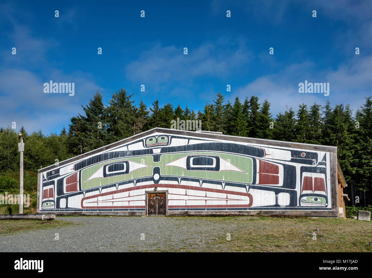 Alert Bay Grande Maison, principalement utilisé pour les potlatchs, village d'Alert Bay sur l'île Cormorant, au nord de l'île de Vancouver, Colombie-Britannique, Canada Banque D'Images