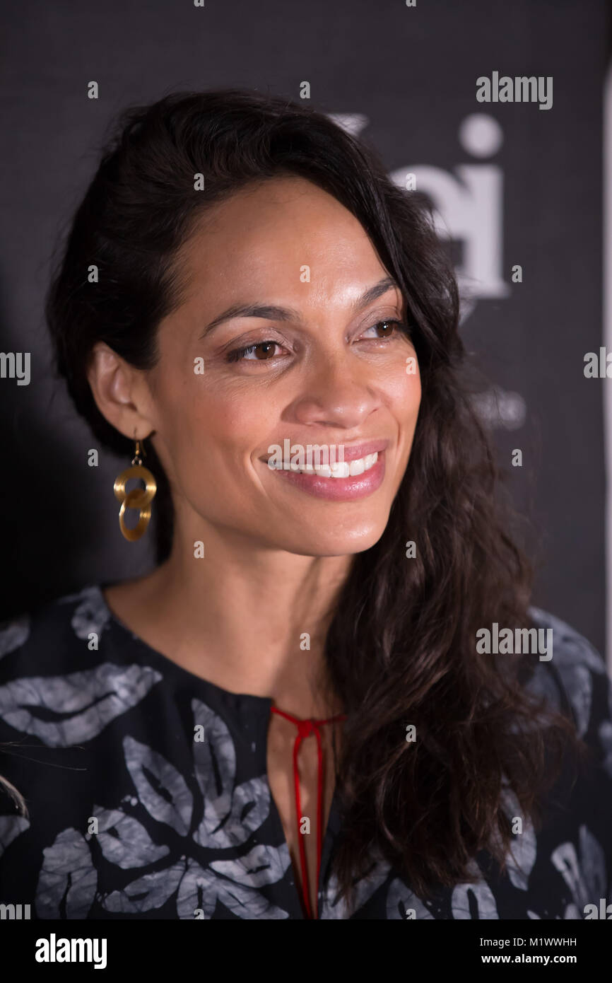 Los Angeles, USA. 09Th Feb 2018. L'actrice Rosario Dawson à l'honneur avec le tournage de la justice sociale en Italie Prix à l'Institut culturel italien le 2 février 2018 à Los Angeles, Californie. Crédit : l'accès Photo/Alamy Live News Banque D'Images