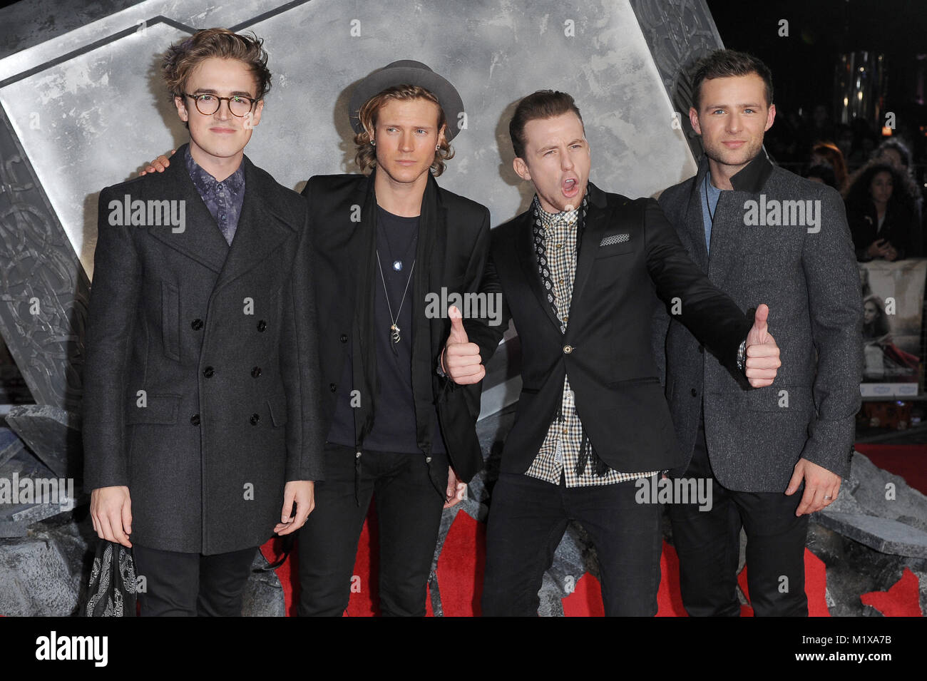 Tom Fletcher, Danny Jones, Dougie Poynter et Harry Judd de McFly assister à la première mondiale de Thor - Le monde sombre de Londres. © Paul Treadway Banque D'Images