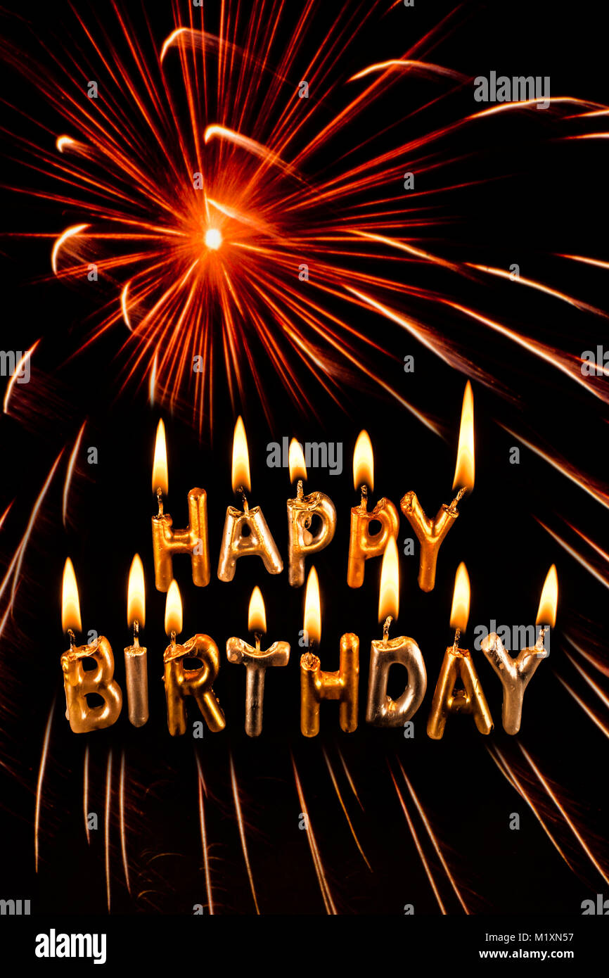 Joyeux Anniversaire Carte Avec Firework Eclater Photo Stock Alamy Joyeux Anniversaire Carte Avec Firework Eclater Photo Stock Alamy