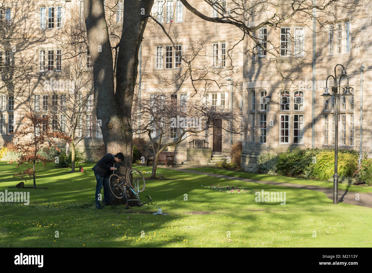St Salvator's Hall - Réparation d'étudiants à l'extérieur vélo Résidence traditionnelle à l'Université de St Andrews, Écosse, Royaume-Uni Banque D'Images
