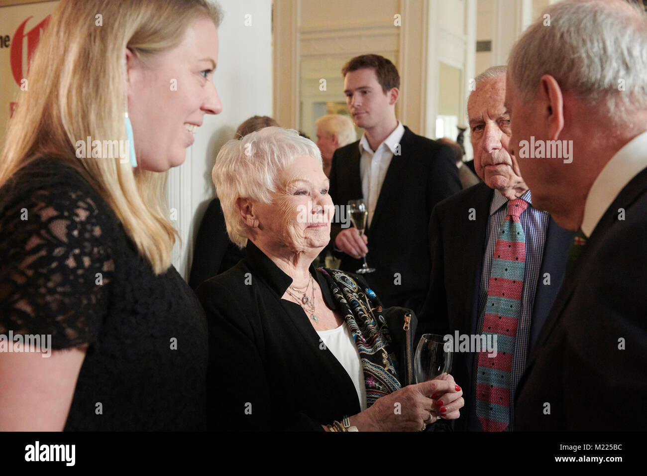 Dame Judy Dench à l'ancien de l'année 2018 Banque D'Images