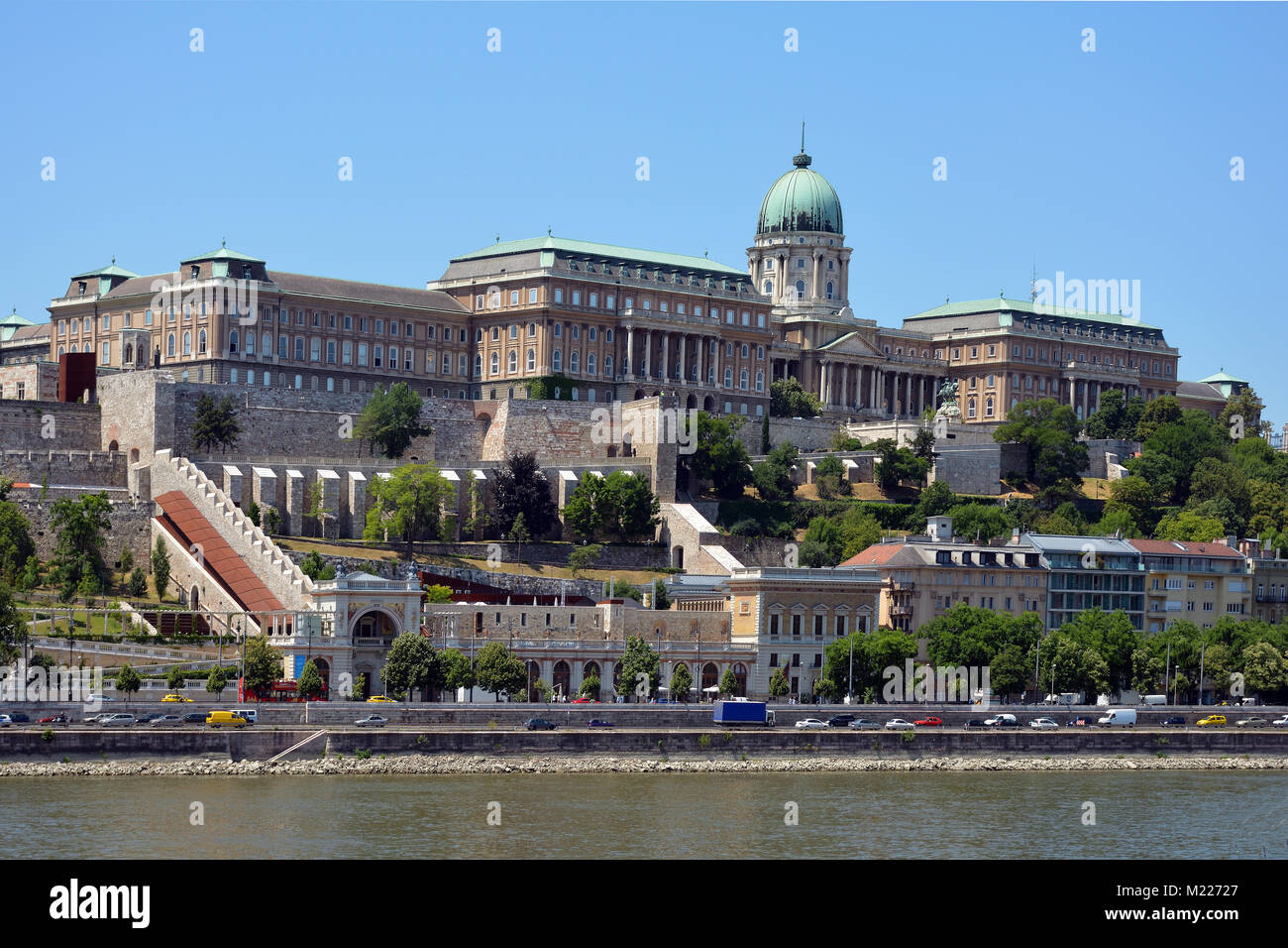 Palais Royal et bâtiments historiques dans la partie Buda de Budapest - Hongrie. Banque D'Images