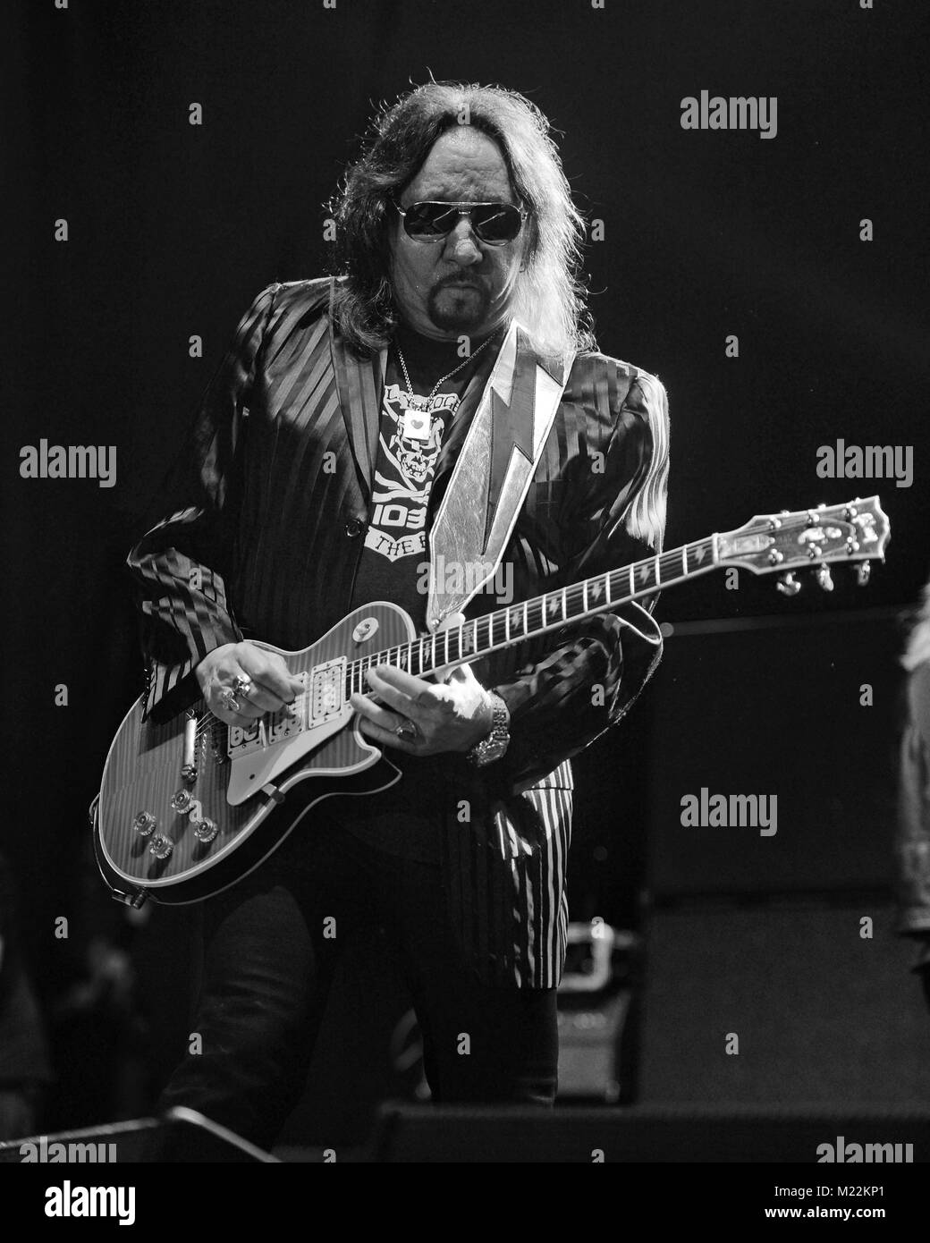 WESTON, Floride - 03 avril : Ace Frehley effectue au Rockfest 1980 tenue à Markham Park le 3 avril 2016 à Weston, en Floride. People : Ace Frehley Banque D'Images