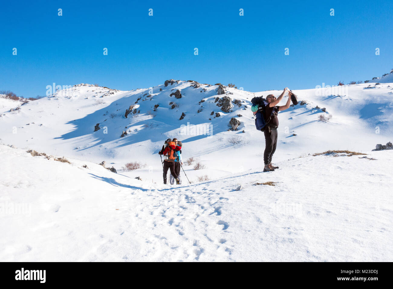 Trekking montagne neige Banque D'Images