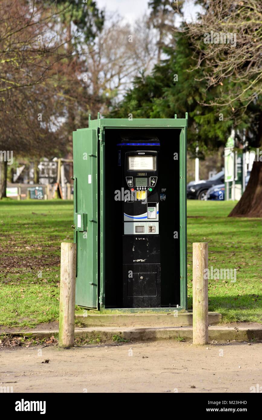 Payer et afficher ticket de parking park Nottingham Wollaton machine England UK Banque D'Images