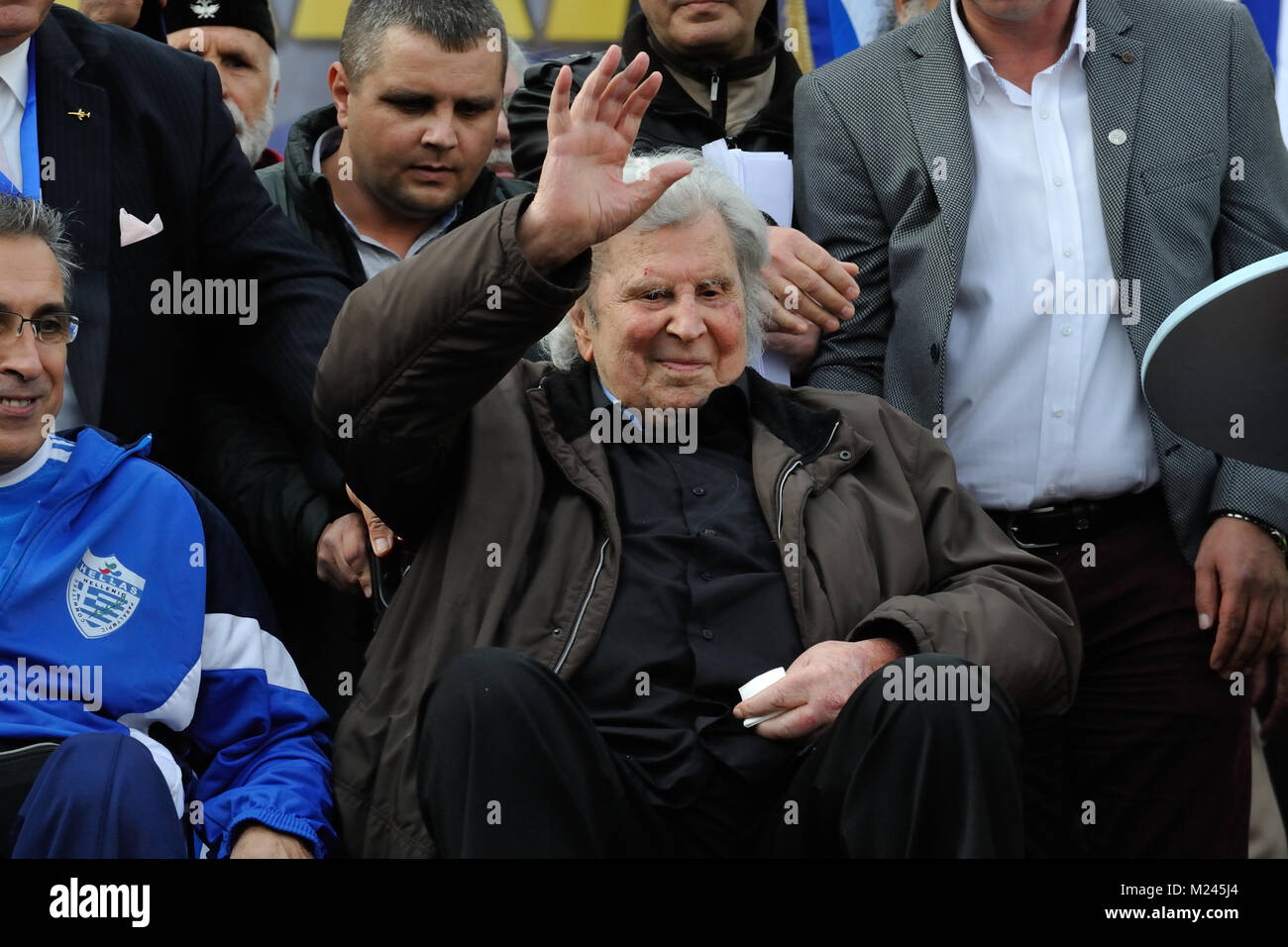 Athènes, Grèce, 4 février 2018. Compositeur grec Mikis Theodorakis au rassemblement à la place Syntagma contre l'utilisation du terme "Macédoine" dans le différend avec le nom de l'ARYM à Athènes, Grèce. Crédit : Nicolas Koutsokostas/Alamy Live News. Banque D'Images