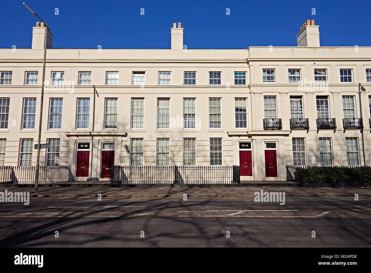 Terrasse Falkner est une rangée de maisons géorgiennes sur l'élégant Upper Parliament Street Liverpool 8. Dans une région connue sous le nom de Liverpool géorgien. Banque D'Images