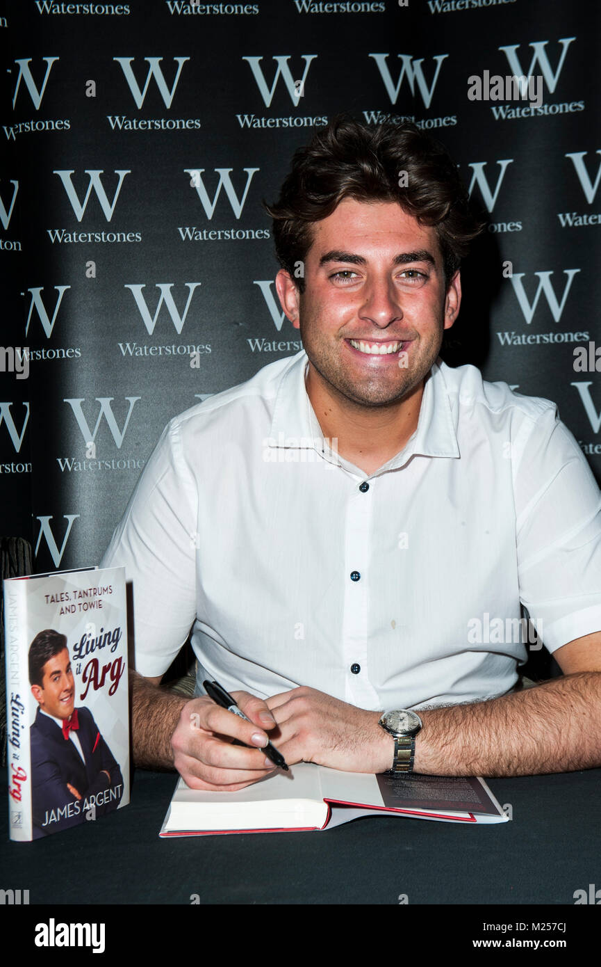 Acteur James TOWIE Argent lancer son autobiographie Vivre Arg. Banque D'Images