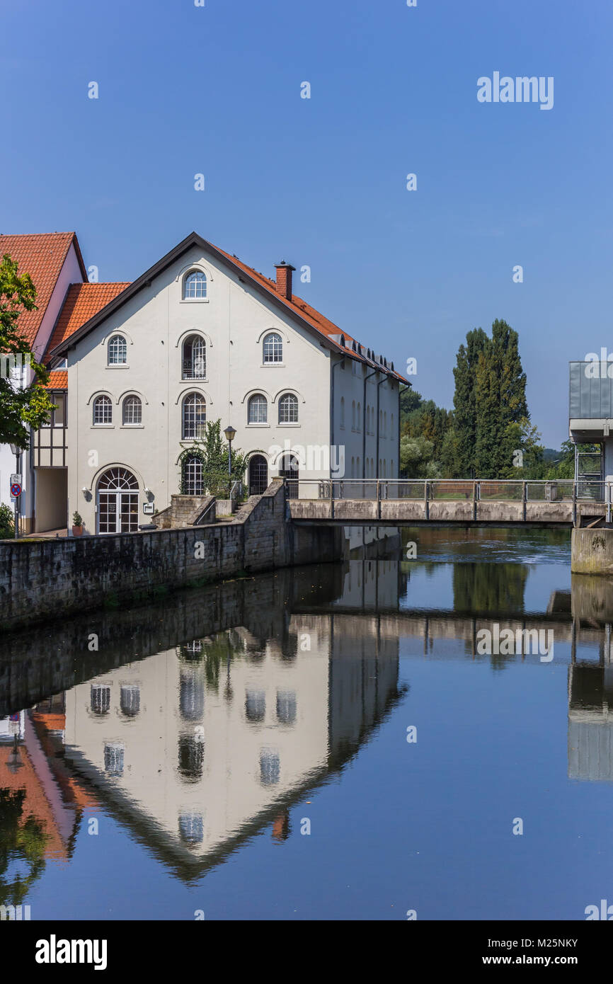 Rivière Ems dans le centre de Fürth, Allemagne Banque D'Images