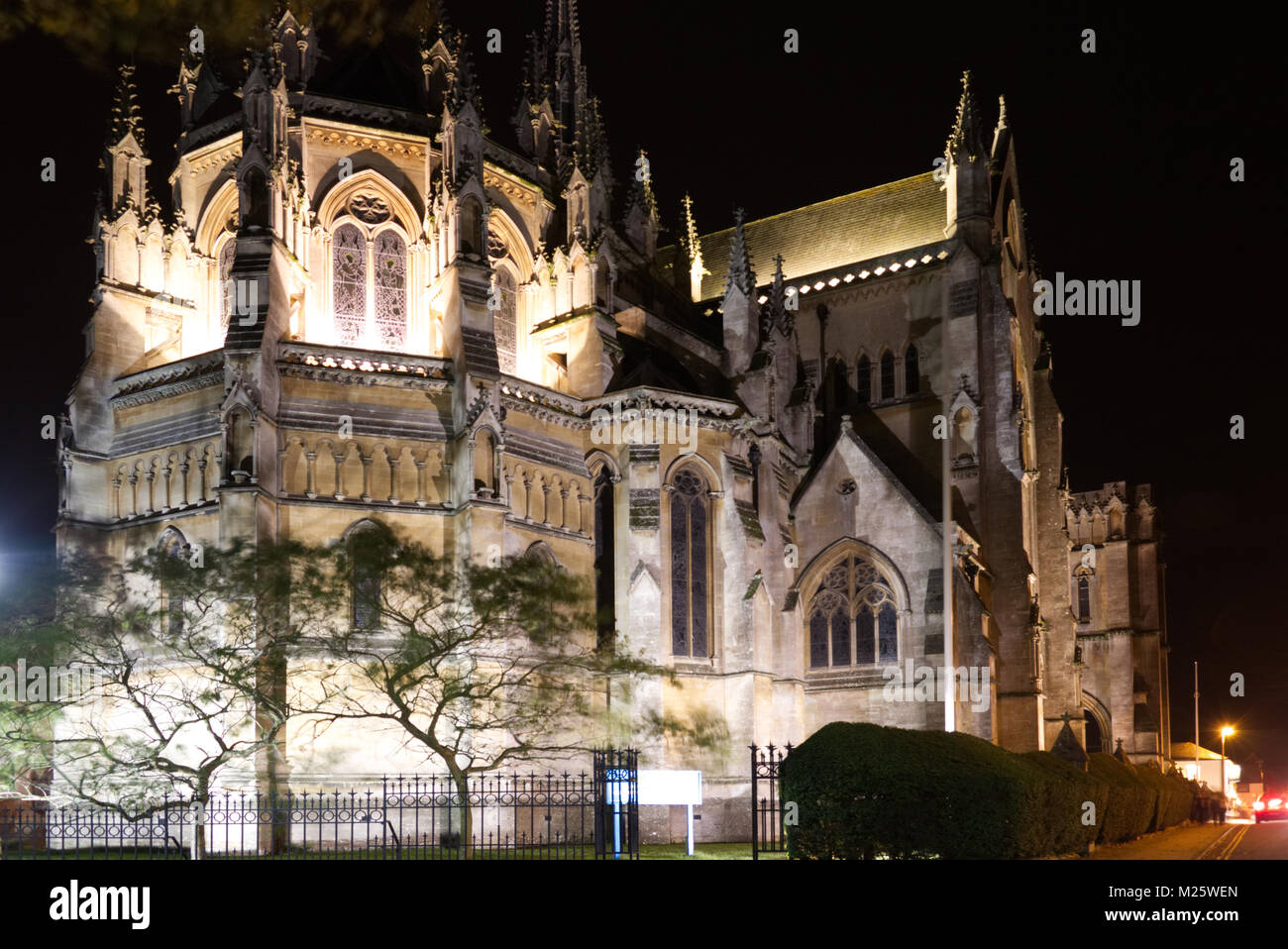 Arundel Cathedral at night Banque D'Images