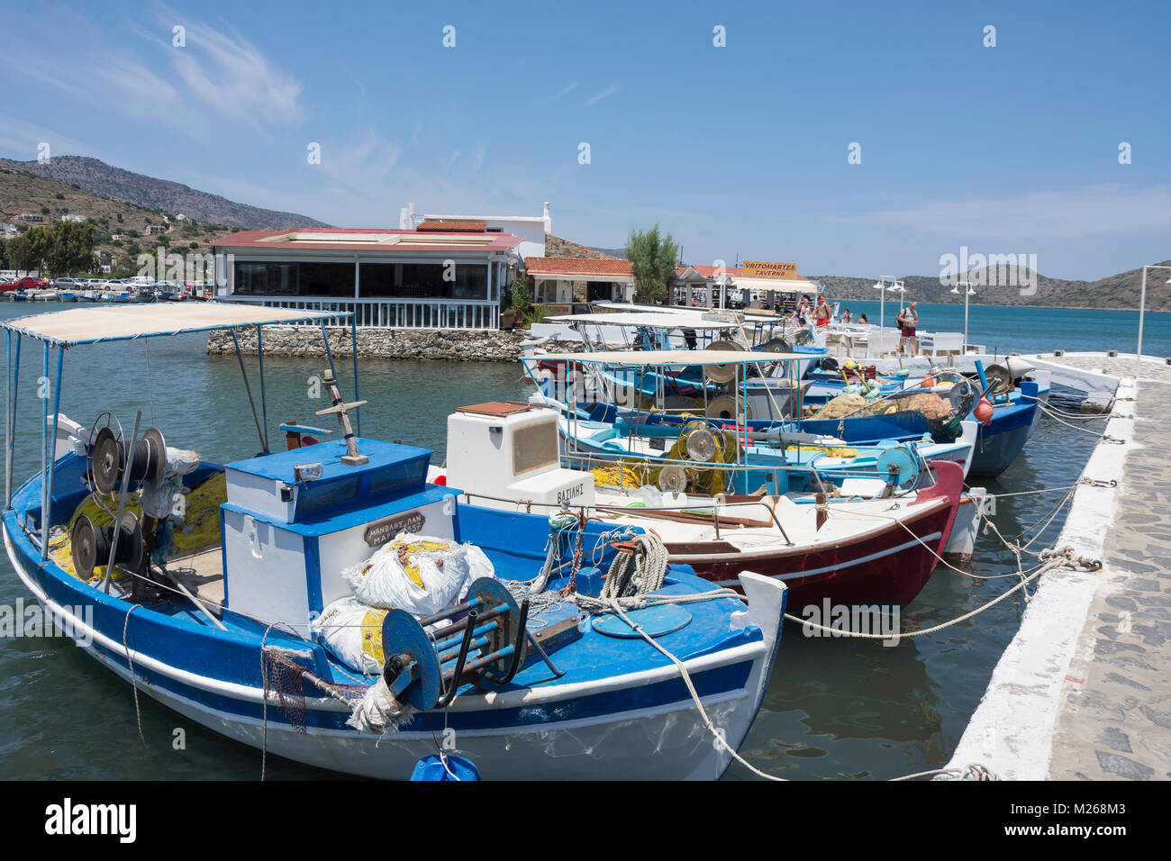 Bateaux de pêche au port, Elounda, Crète, Λασίθι (Crète), Grèce Banque D'Images