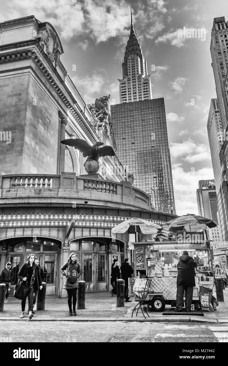 New York City, New York, États-Unis, janvier 2018, fournisseur de chariots alimentaires par Grand Central terminal Banque D'Images