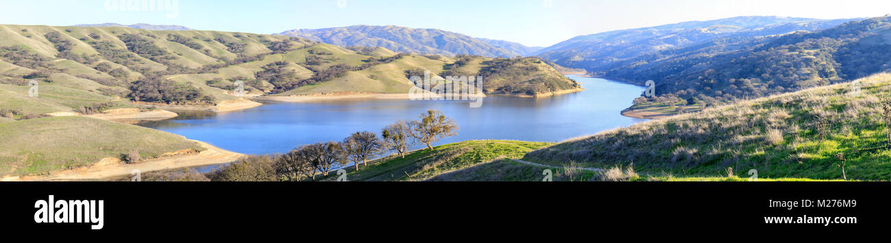 Panorama du lac Del Valle Banque D'Images