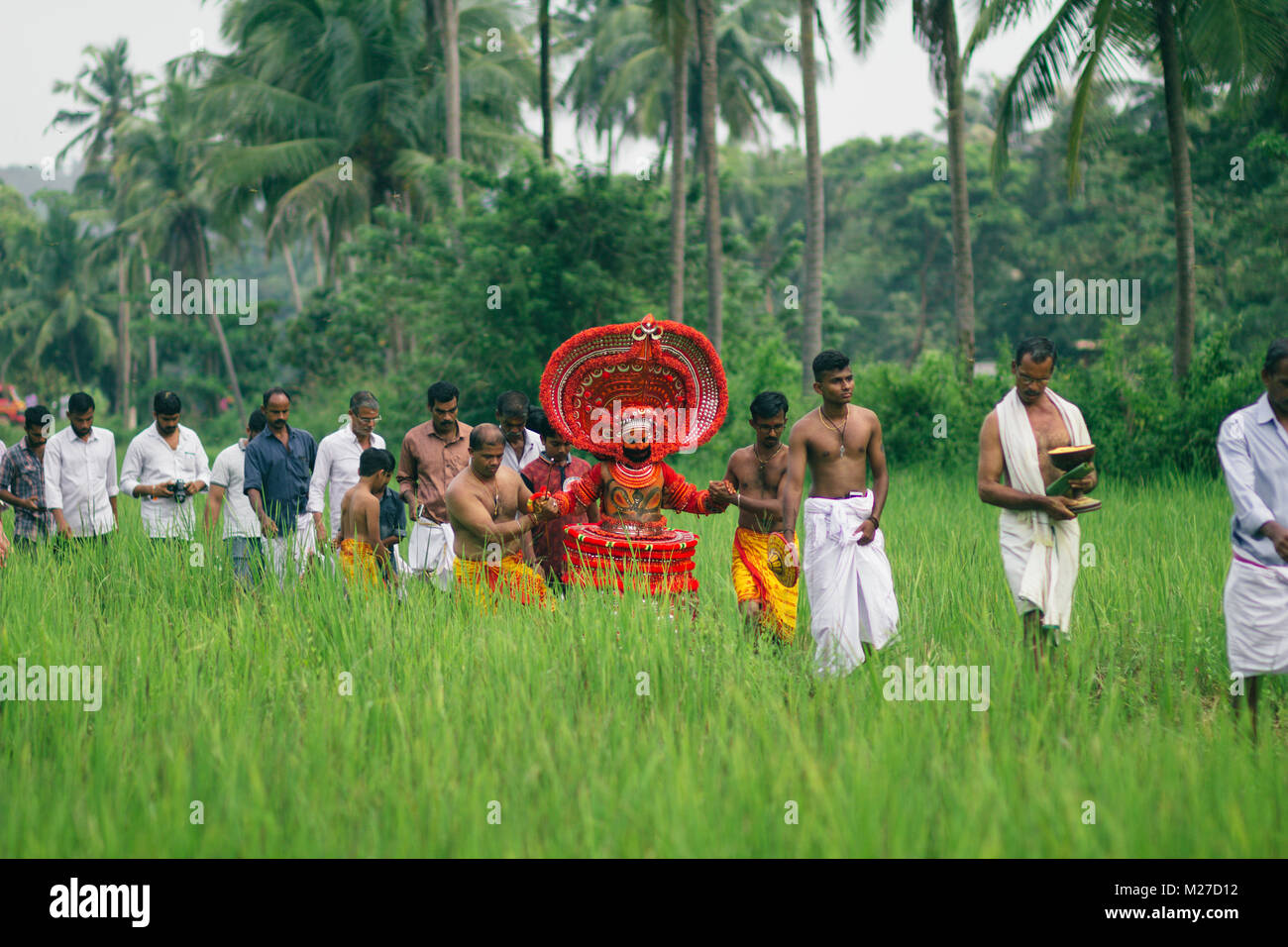 Moyen d'Vishakandan Karumaarath de Theyyam Illam. D'Kolachery Chathambali Vishakandan Temple à Shanghai Banque D'Images