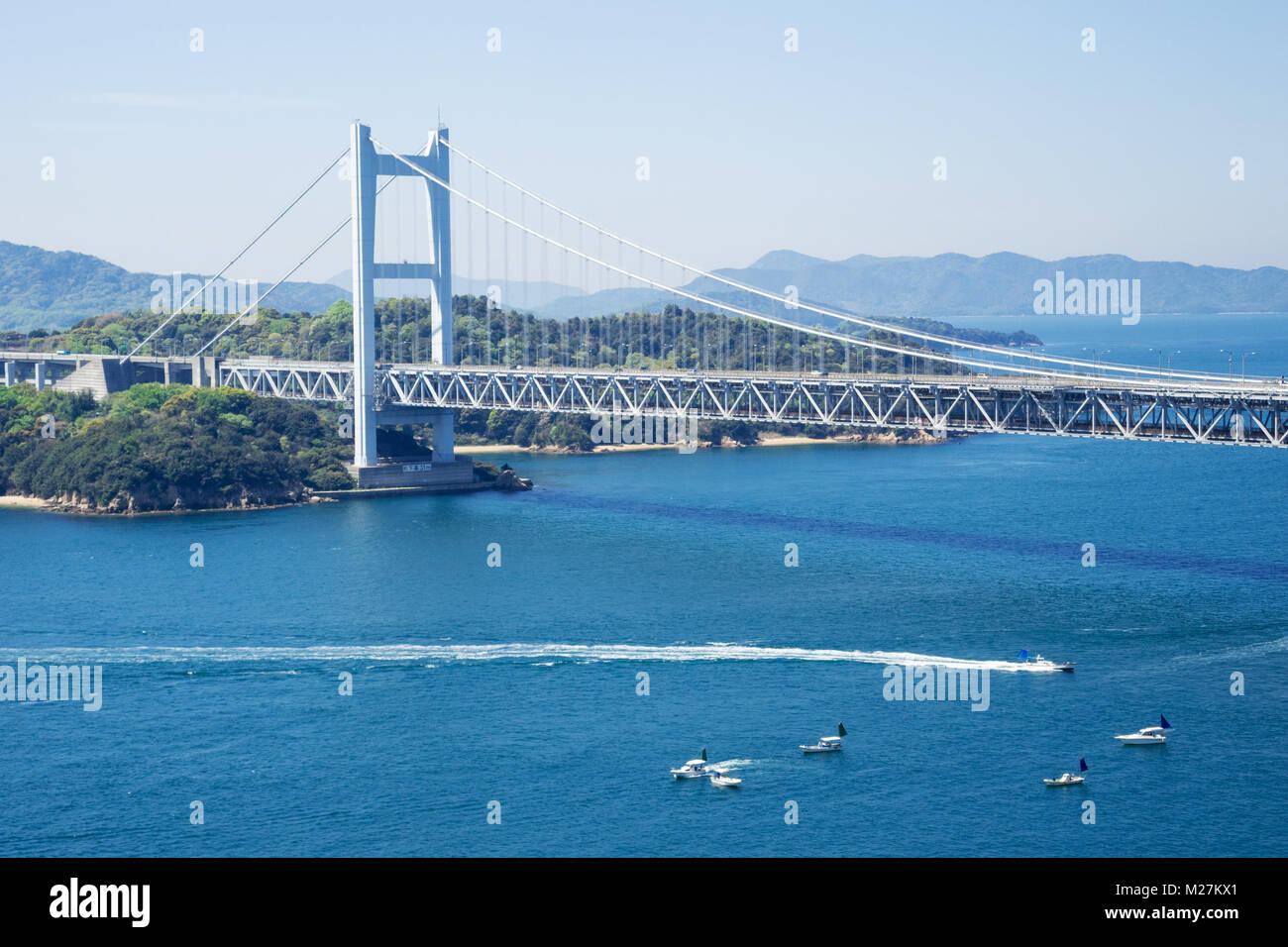 Le grand pont de Seto ou Pont Seto Ohashi ou Golden Gate Bridge est une série de ponts reliant deux étages et dans les préfectures d'Okayama Kagawa Japa Banque D'Images