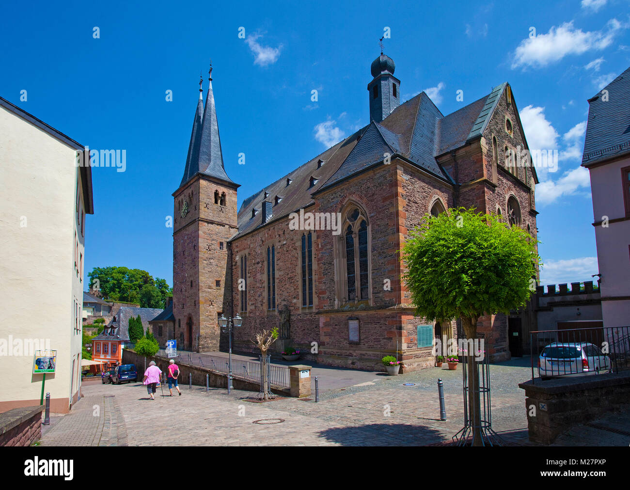 Eglise St.-Laurentius, Saarburg lors de la rivière Sarre, Rhénanie-Palatinat, Allemagne, Europe Banque D'Images