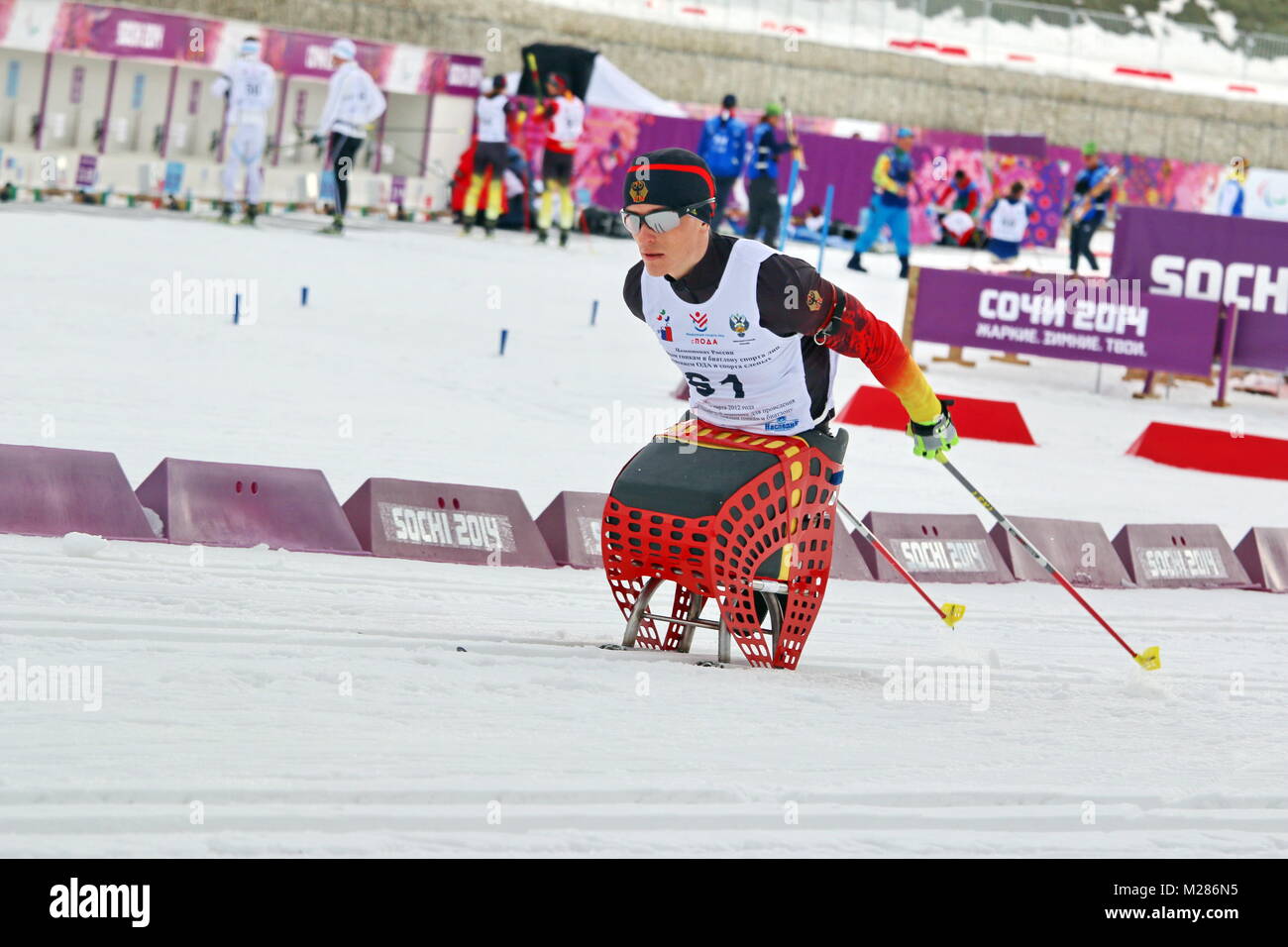 Sitzskifahrer Martin FLEIG, Zweites der deutschen Formation Paralympischen Mannschaft dans Sotschi Sotschi 2014 Jeux paralympiques Jeux paralympiques d'hiver de Sotchi / 2014 Banque D'Images