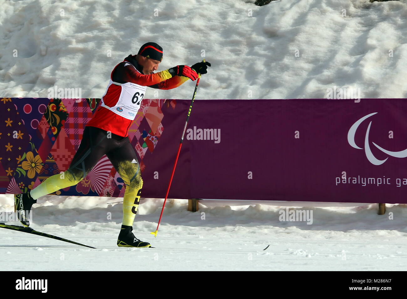 Tino UHLIG SV Mitteltal-Obertal - Zweites der deutschen Formation Paralympischen Mannschaft dans Sotschi Sotschi 2014 Jeux paralympiques Jeux paralympiques d'hiver de Sotchi / 2014 Banque D'Images