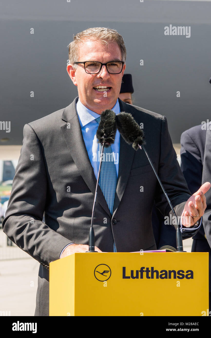 Carsten Spohr ( Lufthansa Vorstandsvorsitzenden ) bei der von Flugzeugtaufe Boeing 747-8 der Lufthansa auf den Namen - Niedersachsen - auf der Internationalen Luftfahrt Ausstellung - Berlin Air Show - ILA 2014. Banque D'Images