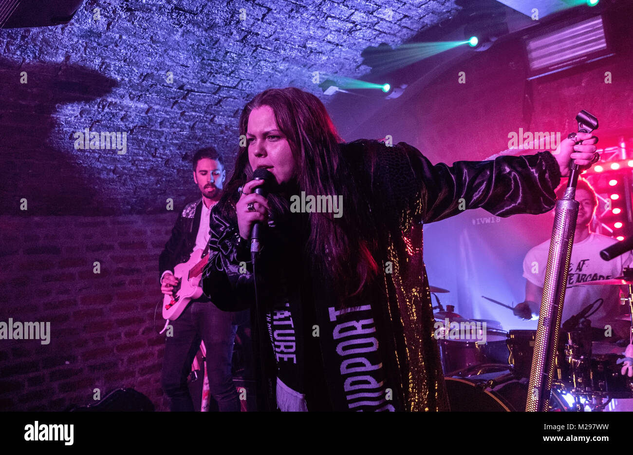 Liverpool, Royaume-Uni. 4e Mar, 2018. UK Band Bang Bang Romeo jouer Liverpool's EBGB's Club à l'appui de la semaine 2018 sites indépendants du Royaume-Uni. Credit : Andy Von Pip/ZUMA/Alamy Fil Live News Banque D'Images