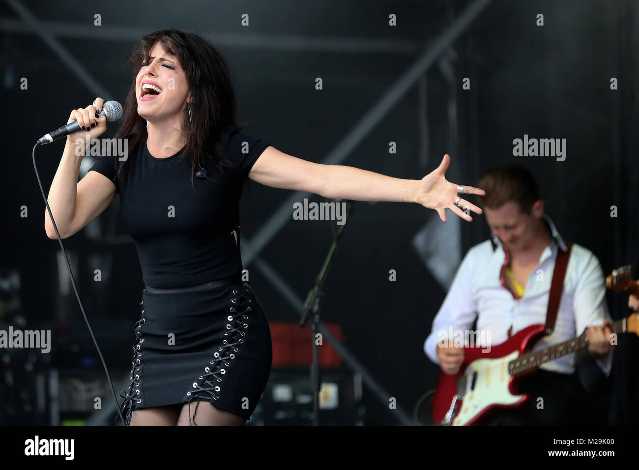 Imelda may joue sur la scène principale à l'Cornbury Music Festival 2017 - [crédit : Andy Trevaskis] Banque D'Images