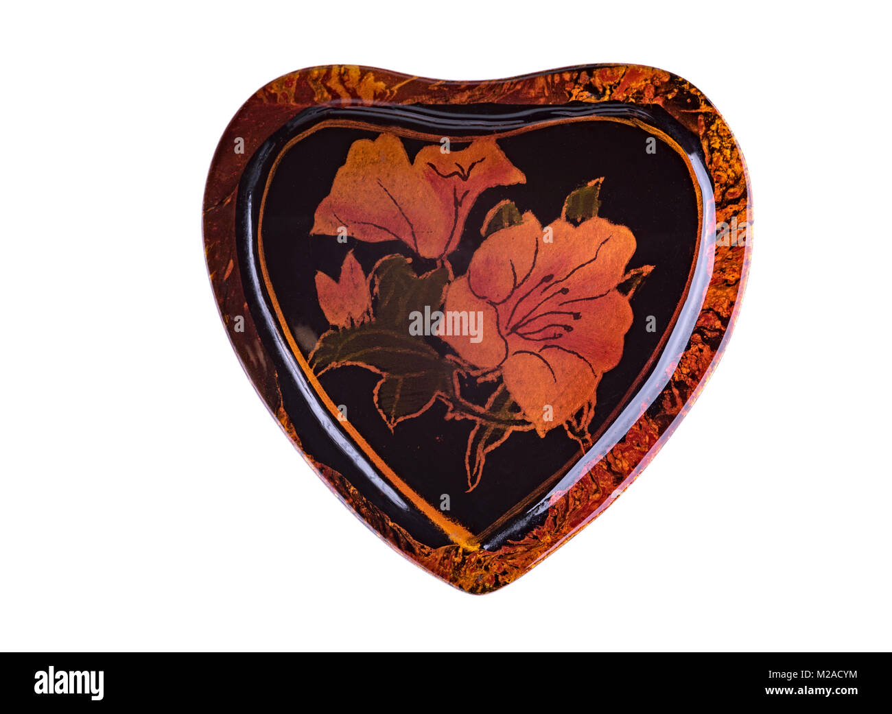 Boîte en forme de coeur, lacuered, avec décoration florale. Banque D'Images