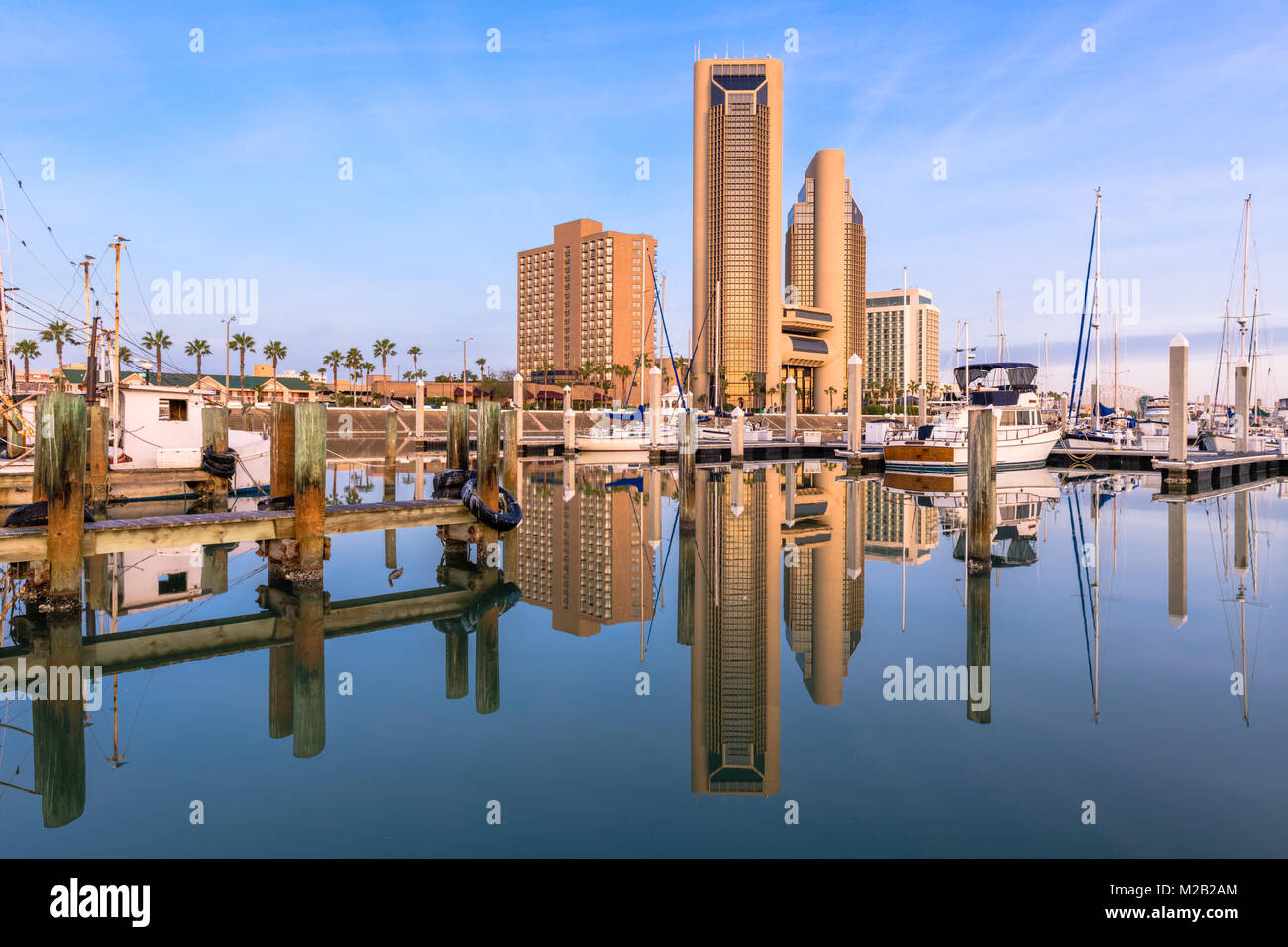 Corpus Christi, Texas, États-Unis skyline sur la baie. Banque D'Images