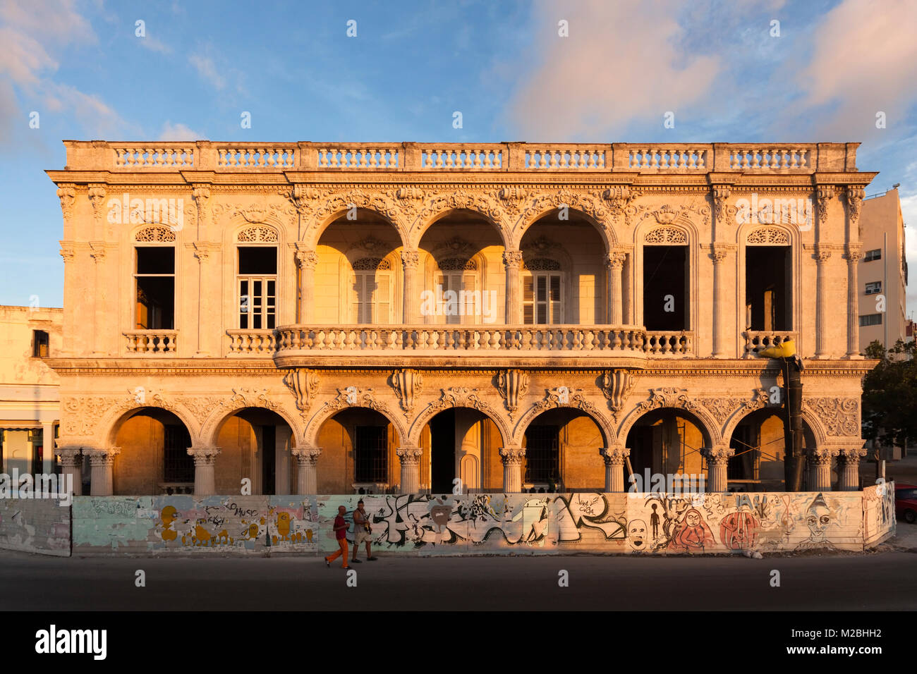 Un vieux bâtiment en cours de rénovation dans la vieille Havane Cuba. Banque D'Images