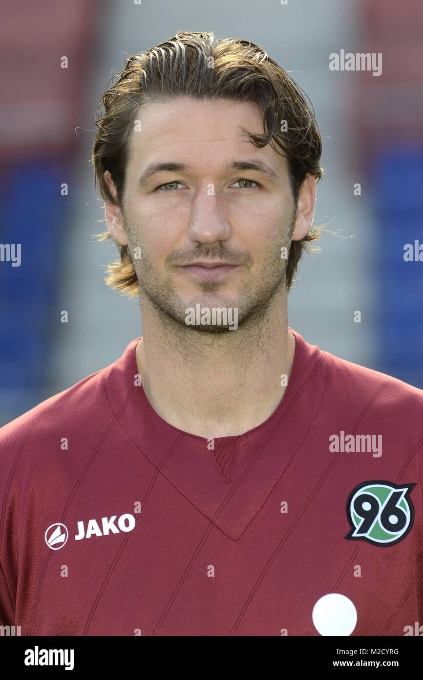 CHRISTIAN SCHULZ BEI DER VON TEAMVORSTELLUNG BUNDESLIGASAISON FÜR DIE HANNOVER  96 2011/2012 / 06072011 / 2011 / FOTOTERMIN / / FUSSBALL BUNDESLIGA /  EUROPALIGA / FOTOCALL / HANNOVER / Deutschland Photo Stock - Alamy