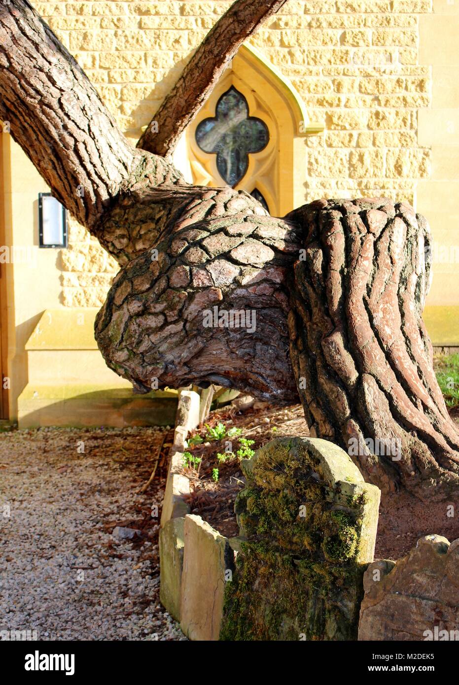 L'église Holy Trinity est souvent connue comme église de Shakespeare en raison de sa renommée comme le lieu du baptême et l'enterrement de William Shakespeare. Banque D'Images