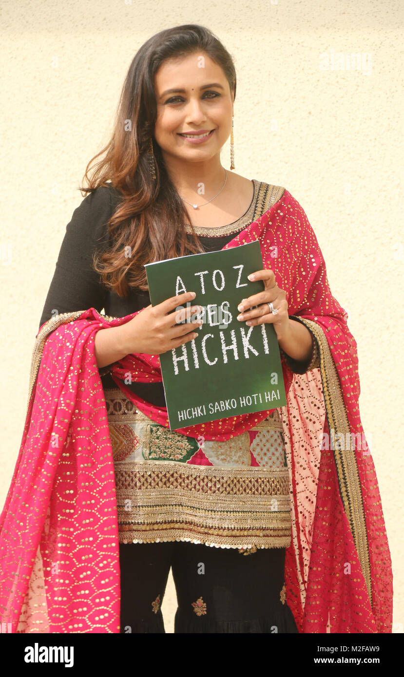 Mumbai, Inde. Feb 6, 2018. L'actrice du film indien pendant la pose Rani Mukherjee événement promotionnel de son prochain film à Hitchki P3 studio à Mumbai. Credit : Azhar Khan/SOPA/ZUMA/Alamy Fil Live News Banque D'Images